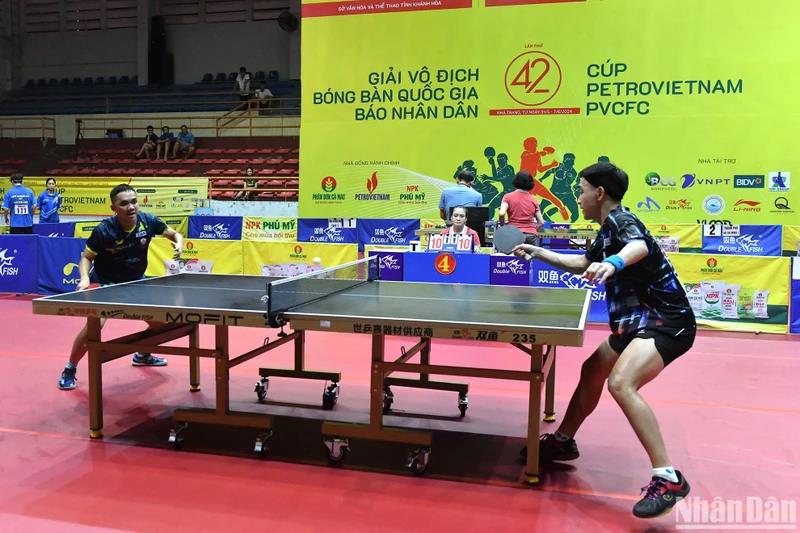 Hà Nội vô địch nội dung đồng đội nam Giải vô địch Bóng bàn Báo Nhân Dân lần thứ 42