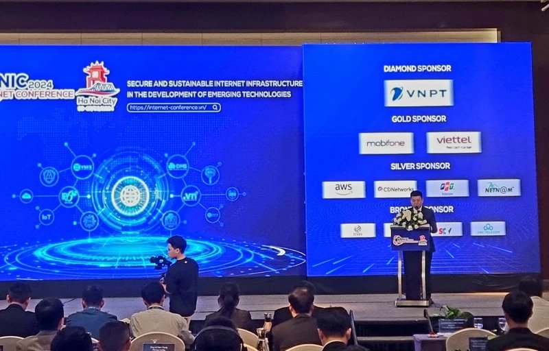 Phát triển internet Việt Nam rộng khắp, phổ cập, an toàn, bền vững và thông minh