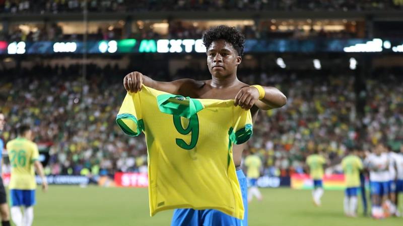 Brazil thắng kịch tính Mexico trước thềm Copa America