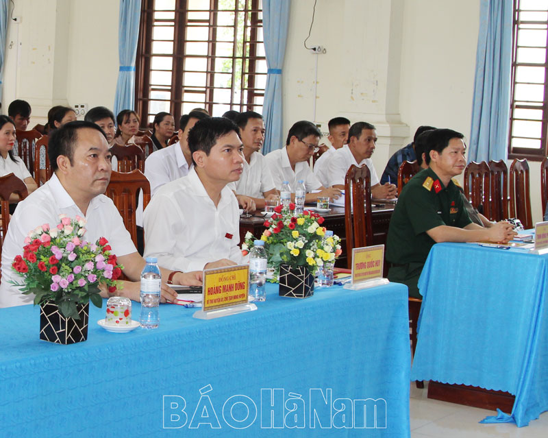 Đồng chí Chủ tịch UBND tỉnh Trương Quốc Huy tiếp xúc cử tri xã Thanh Nguyên