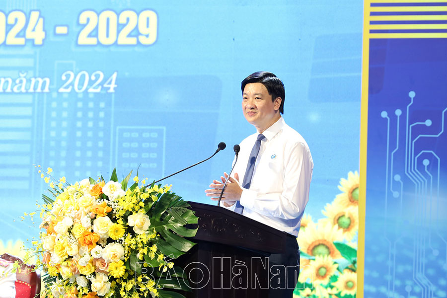 Khai mạc phiên thứ nhất Đại hội đại biểu Hội LHTN Việt Nam tỉnh lần thứ VI