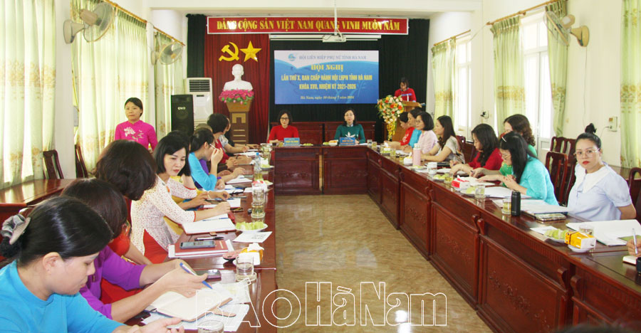 BCH Hội LHPN tỉnh họp đánh giá nửa nhiệm kỳ thực hiện nghị quyết đại hội phụ nữ các cấp