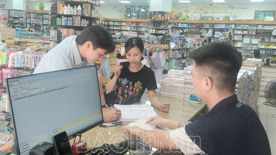 Quan tâm đầu tư phát triển hạ tầng thương mại