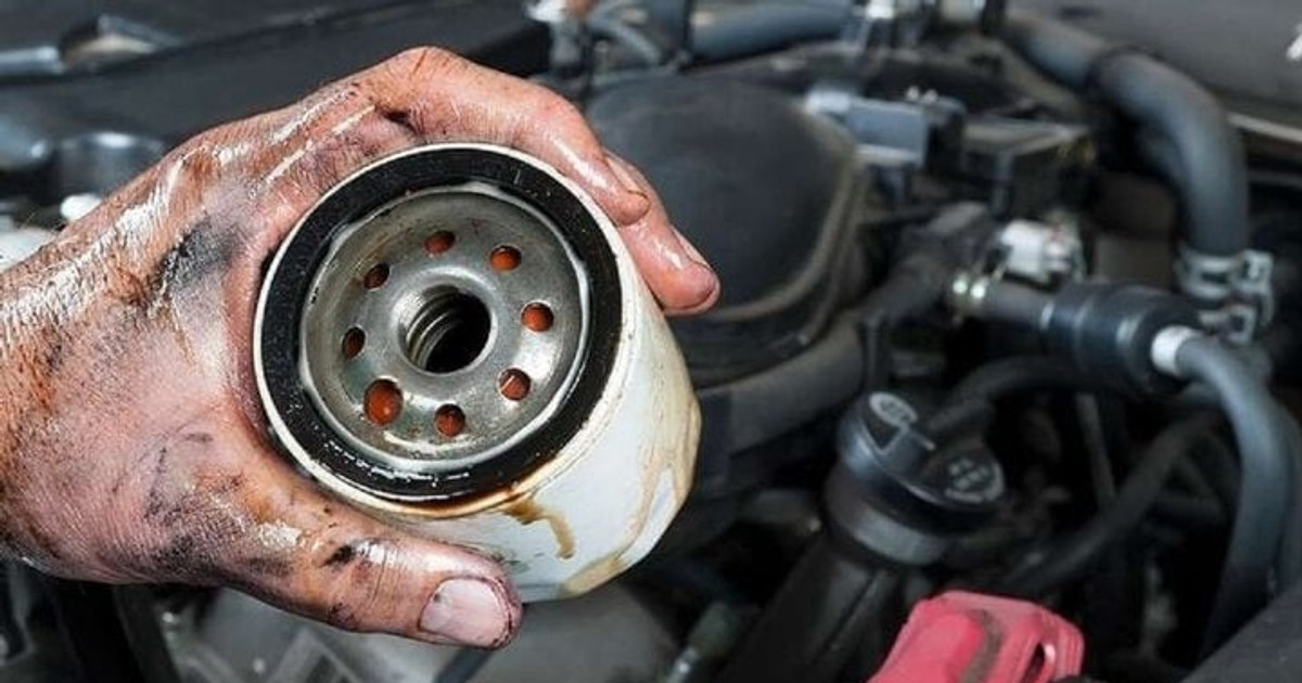 Lọc dầu - bộ phận quan trọng cần chi tiền mua hàng "xịn", tránh hư hỏng động cơ xe