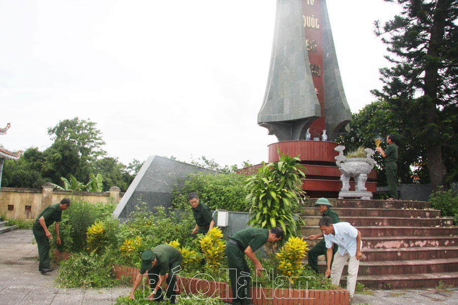 Hội Cựu chiến binh xã An Nội ra quân vệ sinh môi trường nghĩa trang liệt sỹ