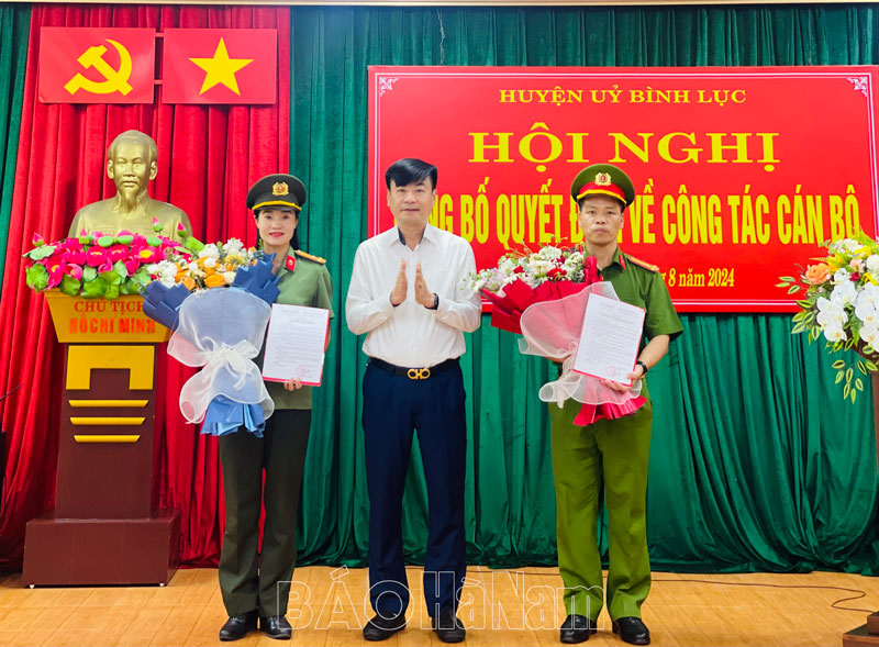 Huyện ủy Bình Lục công bố Quyết định về công tác cán bộ