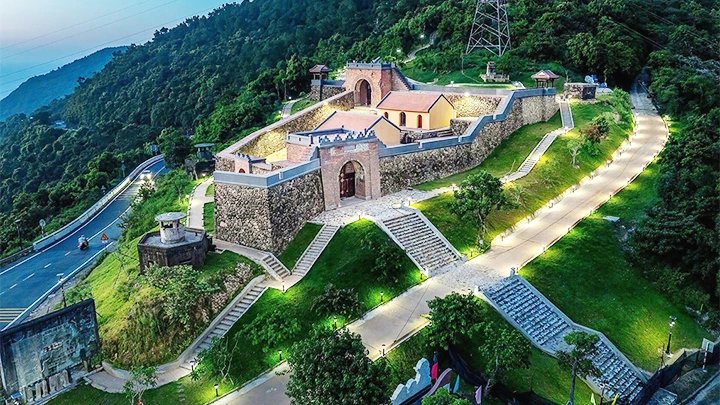 Hải Vân Quan lột xác sau trùng tu