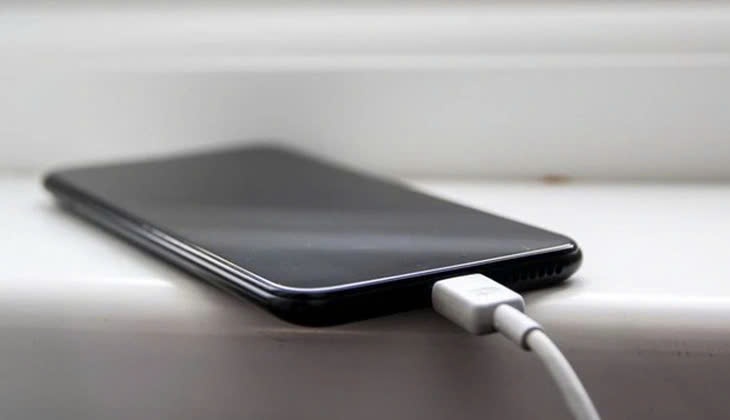 Trung Quốc nghiên cứu ra pin điện thoại sạc siêu nhanh, 10 phút sạc đầy 90%