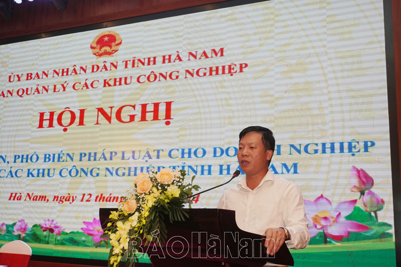 Ban Quản lý các KCN tỉnh tuyên truyền nội dung quản lý nhà nước tới doanh nghiệp.