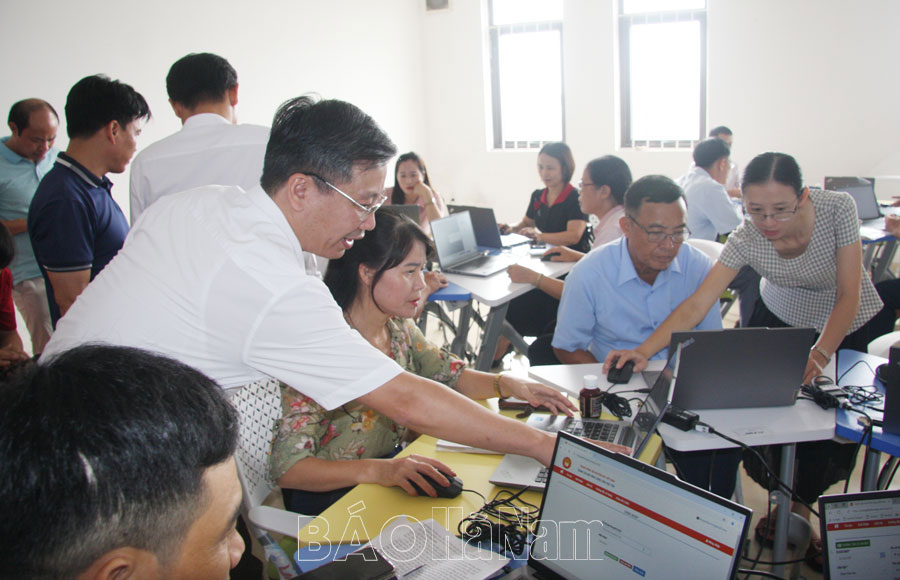 Tập huấn sử dụng bộ công cụ đánh giá, công nhận danh hiệu “Công dân học tập” giai đoạn 2021-2030