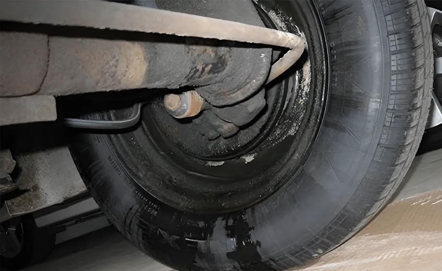 Dấu hiệu ô tô của bạn sắp mất phanh