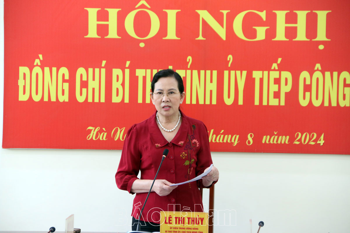 Đồng chí Bí thư Tỉnh ủy Lê Thị Thủy tiếp công dân định kỳ tháng 8/2024