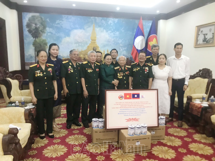 Ban liên lạc cựu Quân tình nguyện và chuyên gia quân sự giúp Lào tỉnh Hà Nam tham gia ủng hộ cựu chiến binh Lào