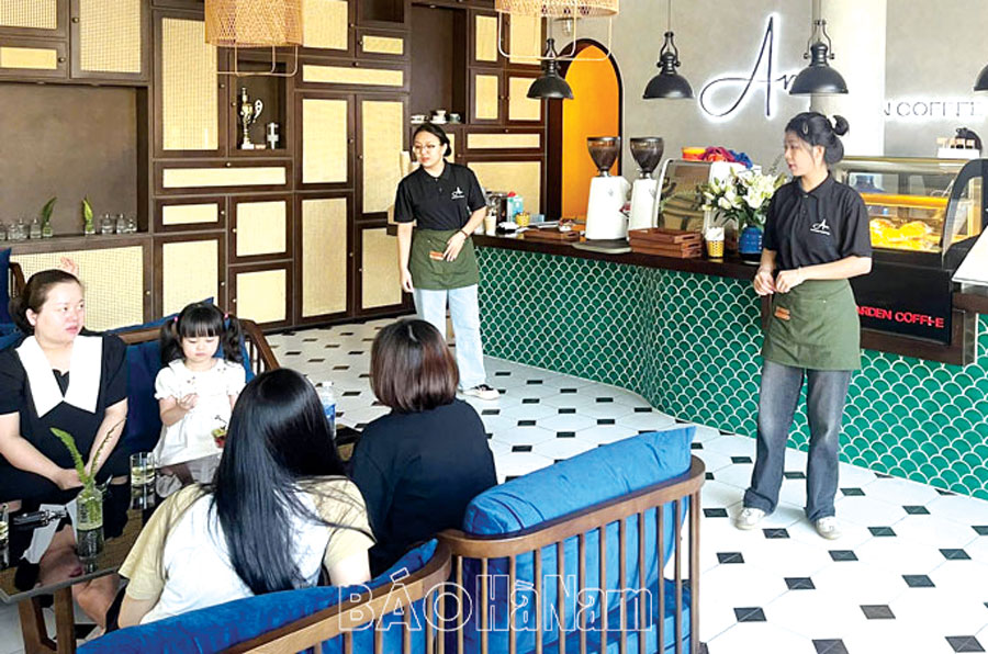 Xây dựng môi trường nhà hàng, quán cà phê không khói thuốc lá