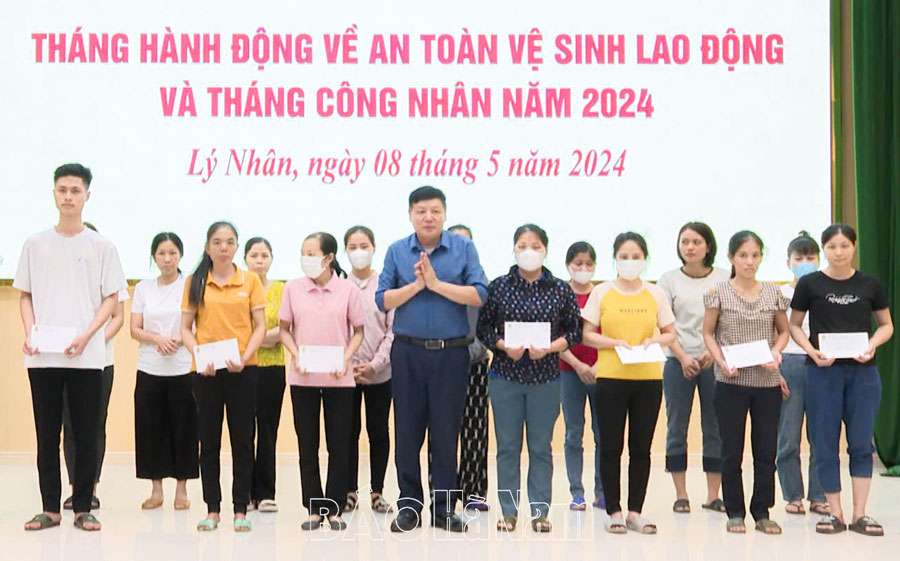 Công đoàn huyện Lý Nhân quan tâm chăm lo đời sống người lao động