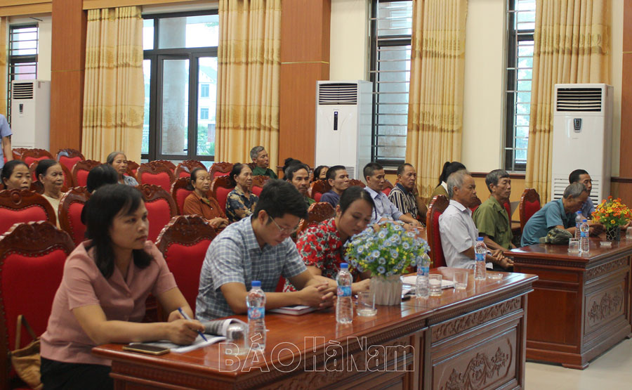 Tập huấn về sở hữu trí tuệ, quản lý và sử dụng nhãn hiệu chứng nhận, marketing và phát triển thị trường