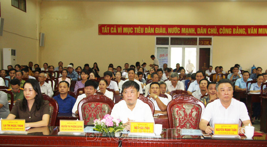 Trao đổi kinh nghiệm vận động cán bộ, hội viên nông dân chấp hành pháp luật về GPMB