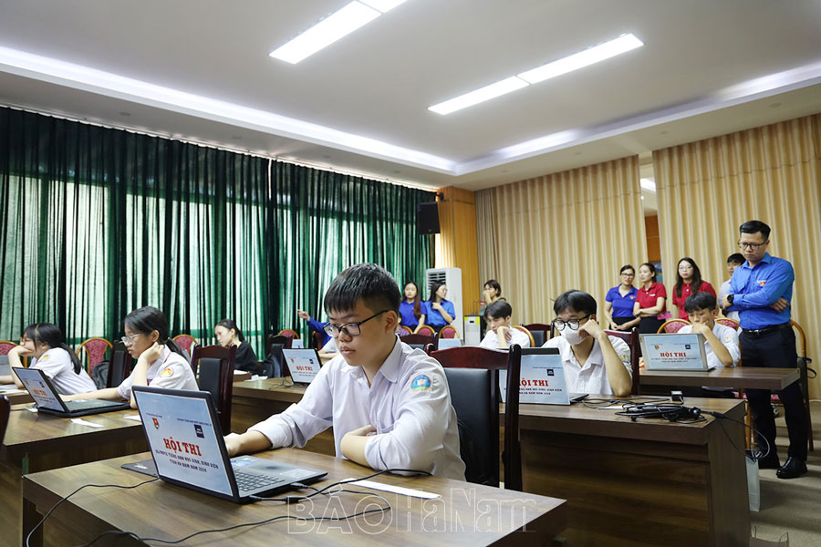 Hội thi Olympic tiếng Anh học sinh tỉnh Hà Nam năm 2024