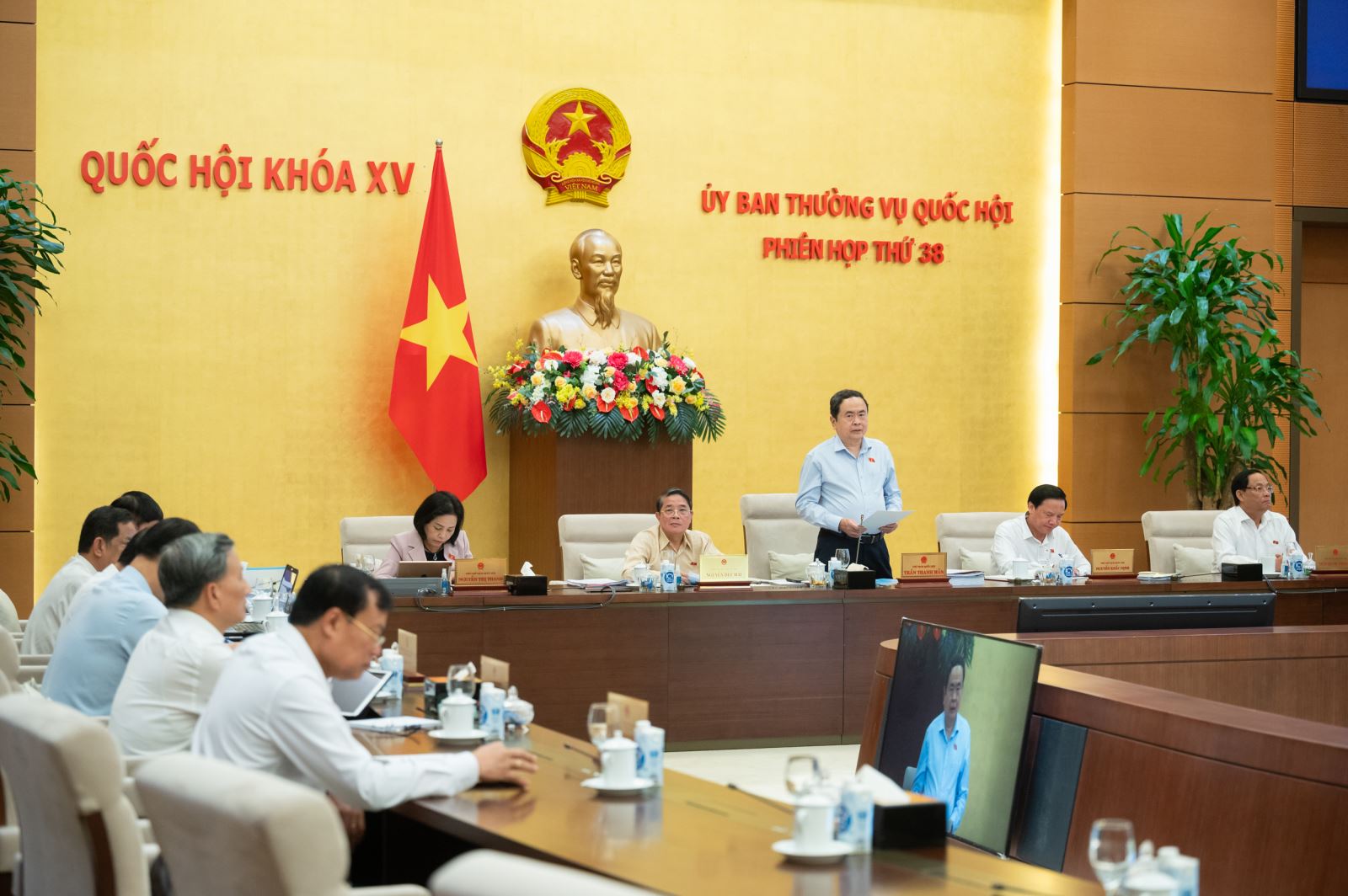 Khai mạc phiên họp thứ 38 của Ủy ban Thường vụ Quốc hội