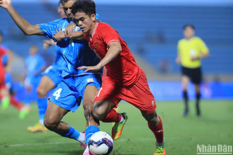 Đội tuyển Việt Nam hòa Ấn Độ 1-1