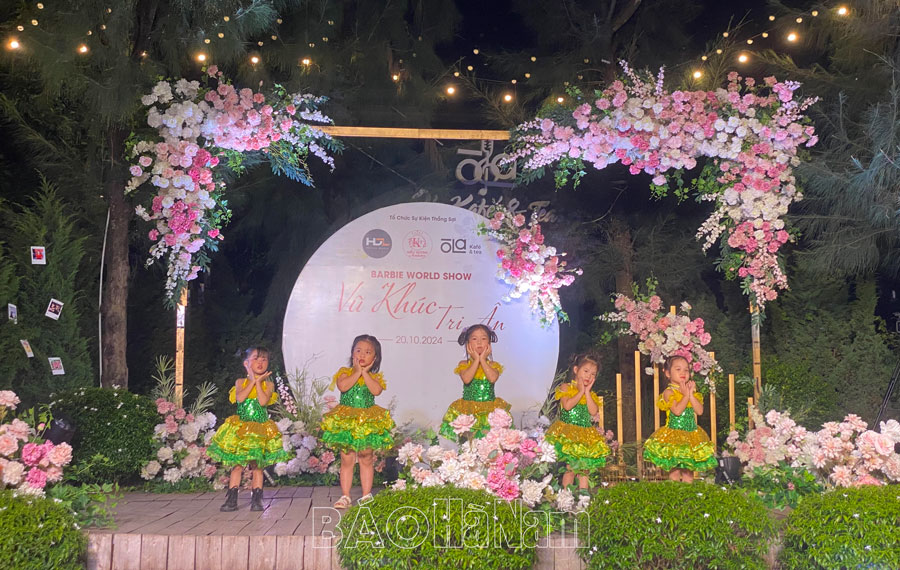 Trung tâm Đào tạo nghệ thuật Kiều Hương tổ chức chương trình “Vũ khúc tri ân”