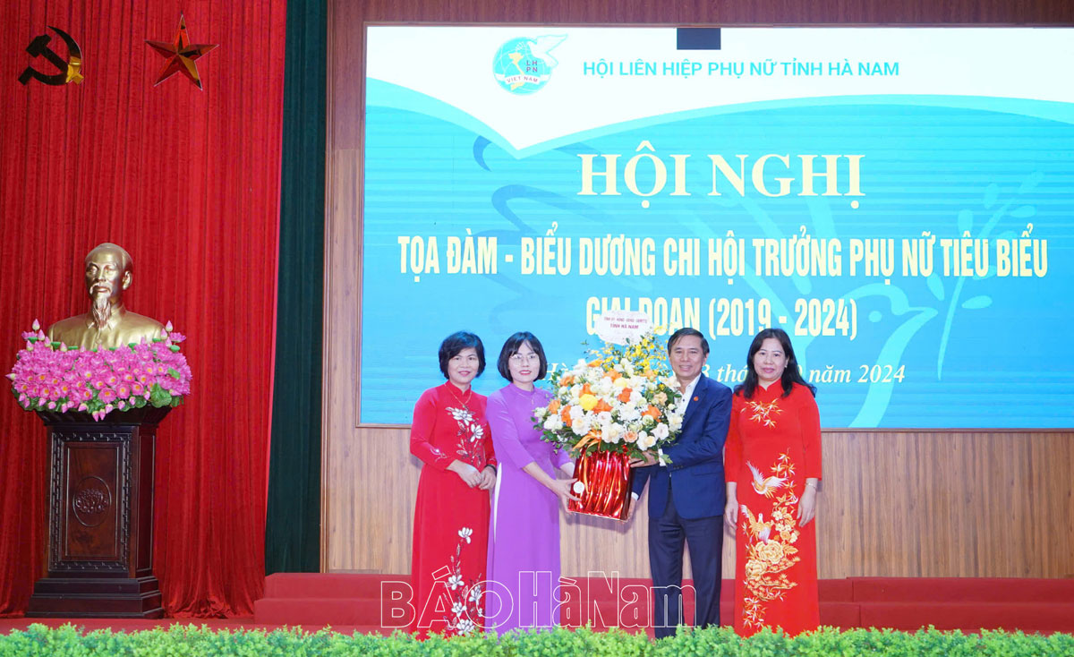 Hội LHPN tỉnh biểu dương 41 chi hội trưởng phụ nữ tiêu biểu giai đoạn 2019 - 2024