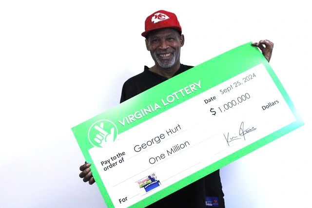 Nói đùa trúng số bất ngờ ứng nghiệm, người đàn ông trúng 1 triệu USD