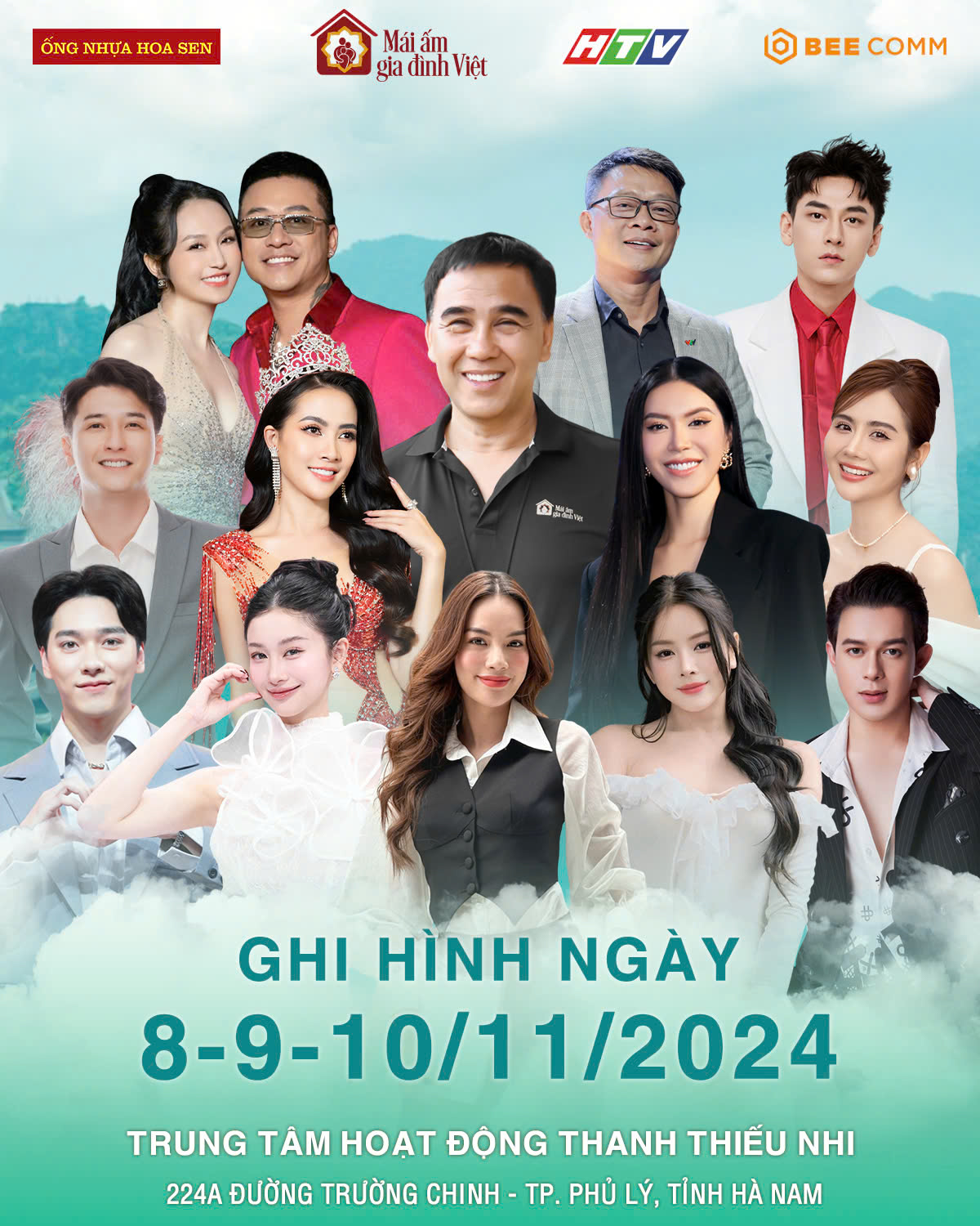 MC Quyền Linh cùng nhiều nghệ sĩ tham gia chương trình Mái ấm gia đình Việt tại Hà Nam