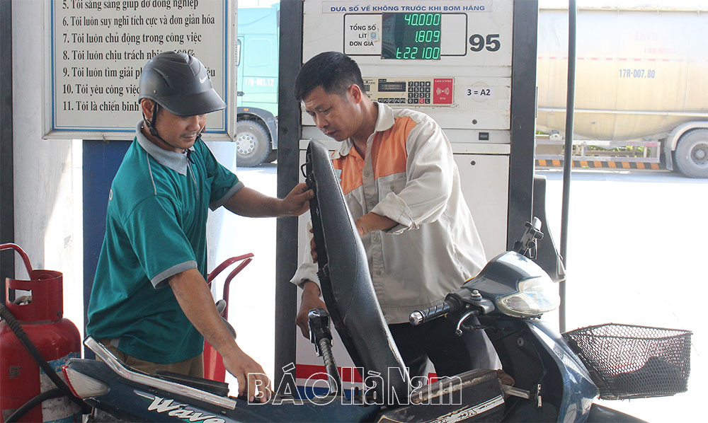 Bảo đảm cung ứng đủ xăng dầu cho sản xuất, tiêu dùng cuối năm