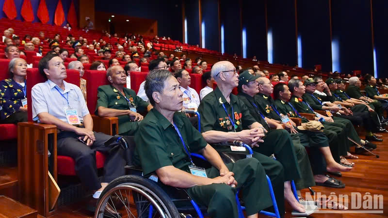 Trình Chủ tịch nước tặng quà hơn 1,66 triệu người có công dịp Tết Nguyên đán Ất Tỵ