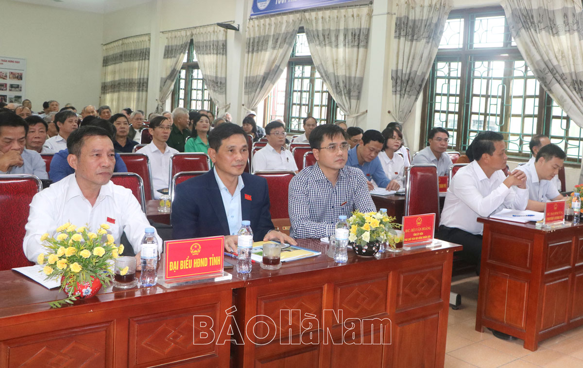 Đại biểu HĐND tỉnh tiếp xúc cử tri trước Kỳ họp thường lệ cuối năm