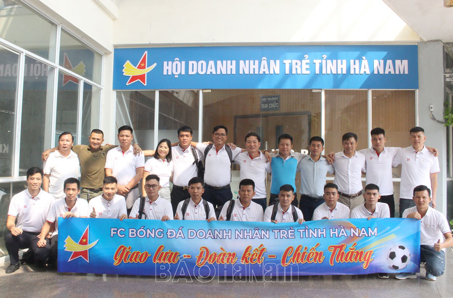 Lễ xuất quân tham gia Giải bóng đá Doanh nhân trẻ toàn quốc năm 2024