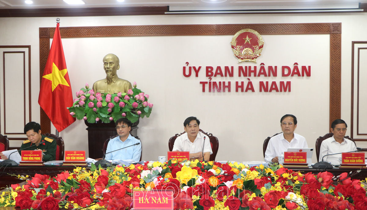 UBND tỉnh thảo luận các nội dung trình Kỳ họp thường lệ cuối năm HĐND tỉnh