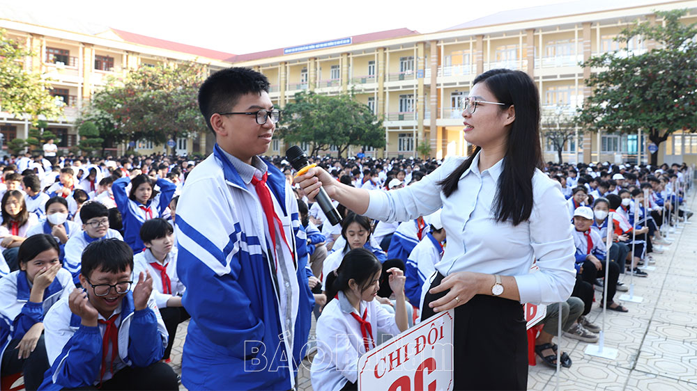 Xây dựng xã hội học tập và nhiệt huyết của những "người thầy" không chuyên