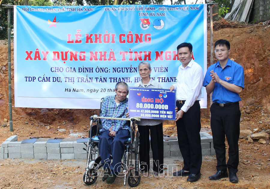 Hội Doanh nhân trẻ tỉnh khởi công xây dựng nhà tình nghĩa