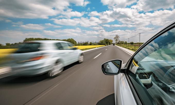 Các lỗi tài mới dễ mắc phải khi vượt xe khác