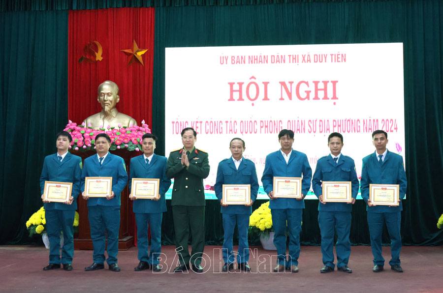 UBND thị xã Duy Tiên tổng kết công tác quốc phòng, quân sự địa phương