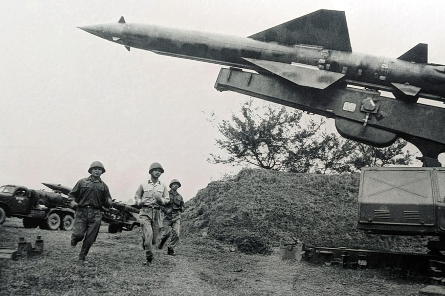 Độc đáo công nghệ quân sự Việt Nam - bài học về xây dựng Quân đội tiến lên hiện đại - Bài 1: Từ cuộc chiến “châu chấu đá voi” đến cuộc đối đầu với chiến tranh công nghiệp