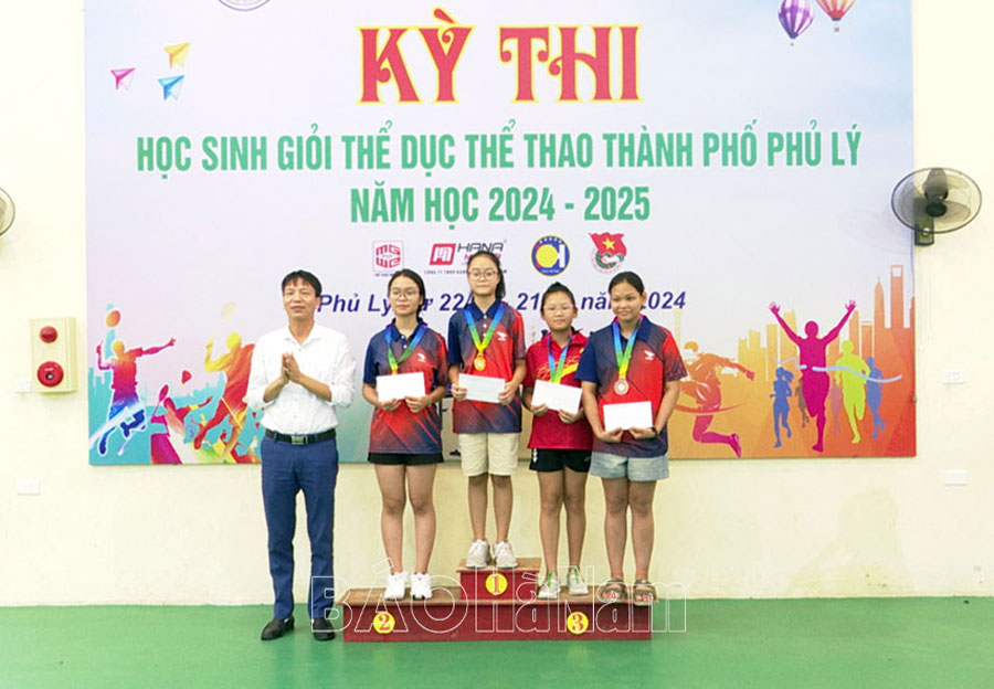 Tổng kết, trao giải môn Bóng bàn Kỳ thi chọn học sinh giỏi TDTT thành phố Phủ Lý