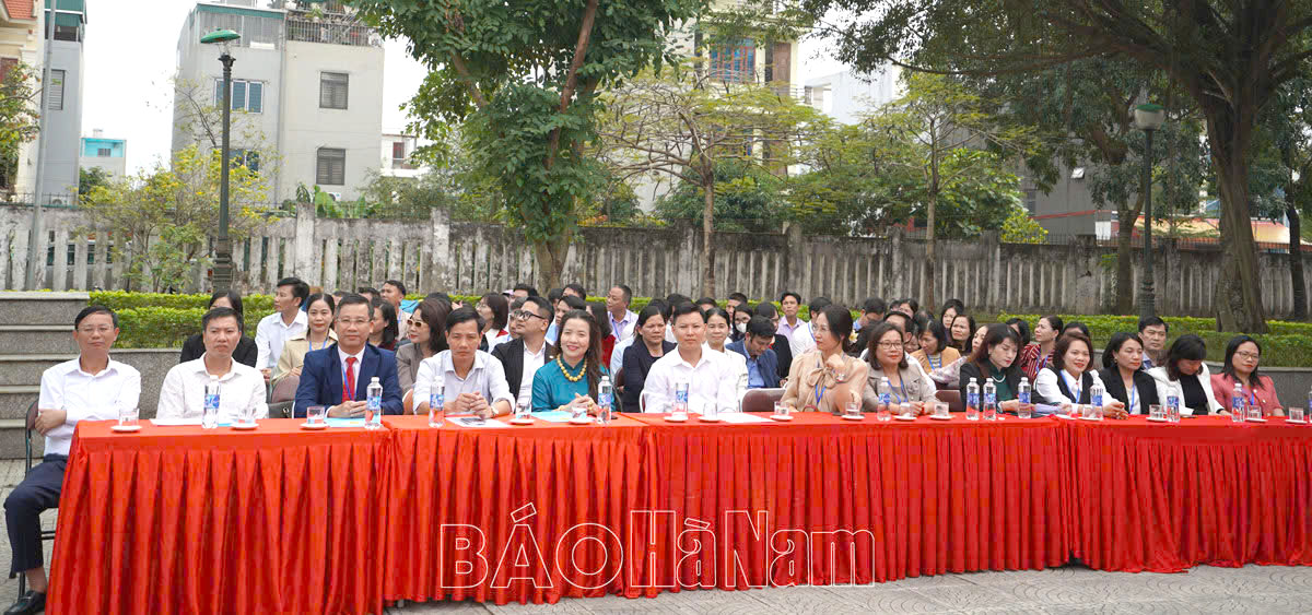 Khai mạc cuộc thi nghiên cứu khoa học kỹ thuật cấp tỉnh dành cho học sinh trung học