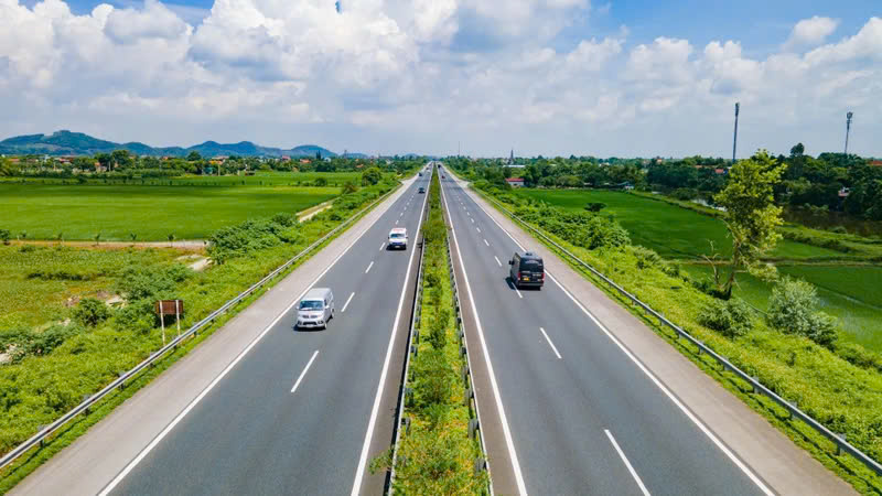 Phân luồng giao thông tạm thời trên cao tốc Cầu Giẽ-Ninh Bình