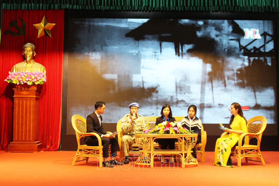 Thanh Liêm giao lưu tọa đàm “Quân đội anh hùng, quốc phòng vững mạnh”