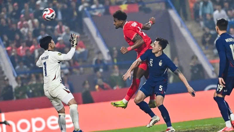 Xuân Son lập cú đúp, Việt Nam thắng Thái Lan 2-1