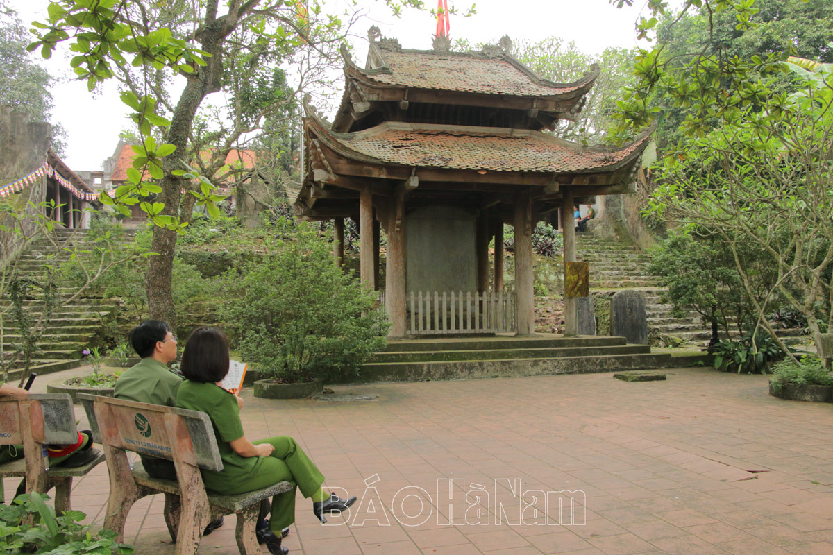 Bộ tượng Kim Cương chùa Đọi Sơn được công nhận Bảo vật quốc gia năm 2024