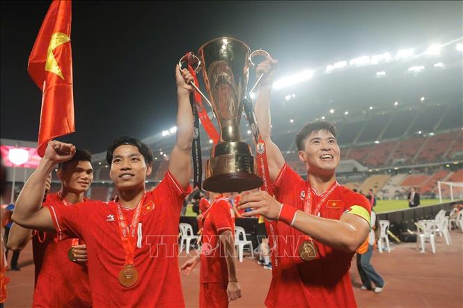 FIFA gửi lời chúc đặc biệt tới ĐT Việt Nam, động viên Xuân Son vượt qua khó khăn