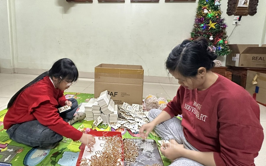 Sôi động việc làm thời vụ dịp Tết