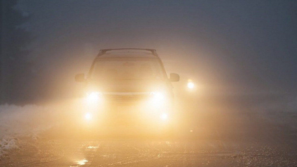 Chuyên gia ô tô chỉ ra 6 mẹo lái xe an toàn trên đường sương mù