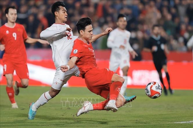 Huấn luyện viên Kim Sang Sik tìm kiếm những gương mặt mới cho đội tuyển Việt Nam