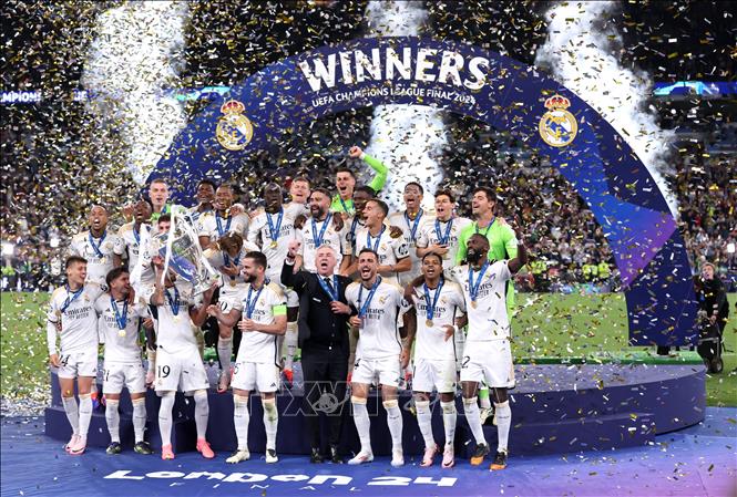 Real Madrid - CLB bóng đá đầu tiên vượt mốc doanh thu 1 tỷ euro/năm