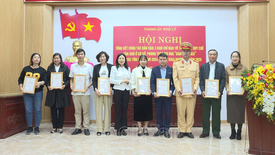 Phủ Lý công nhận 10 mô hình “Dân vận khéo” cấp thành phố